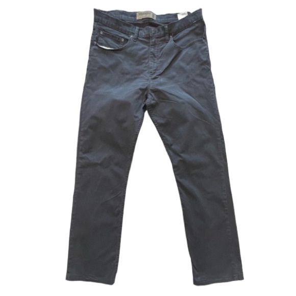Wrangler Authentics Slim Fit Straight Leg Jeans - Picture 1 of 8